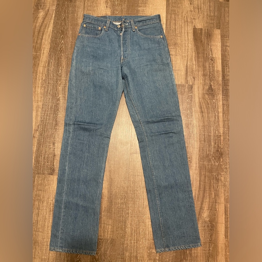 Vtg Made In USA Levi’s 501xx Jeans. Tag size 32x38. Actual size 32x35